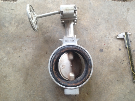 ขายประตูน้ำ ผีเสื้อ ขนาด 5 นิ้ว สภาพดี พร้อมใช้งาน