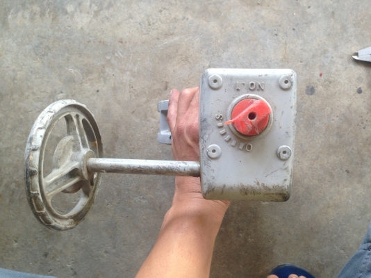 ขายประตูน้ำ ผีเสื้อ ขนาด 5 นิ้ว สภาพดี พร้อมใช้งาน