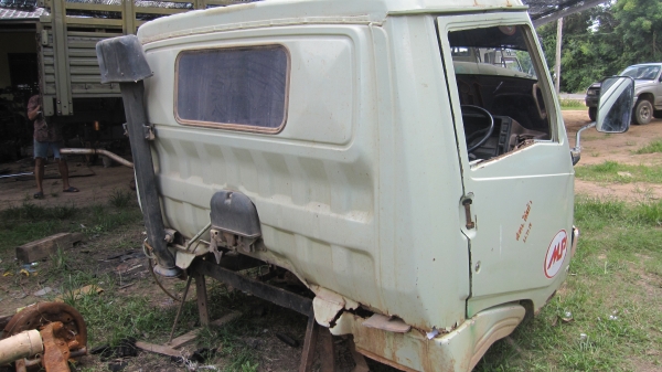 หัวเก๋ง FB  ยกลงจากรถ