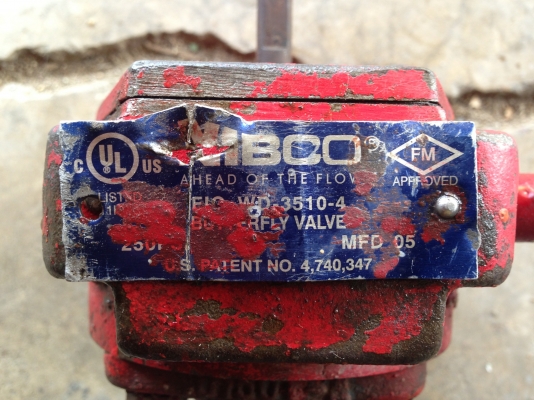 ขายประตูน้ำ ผีเสื้อ ขนาด 6 นิ้ว สภาพดี พร้อมใช้งาน