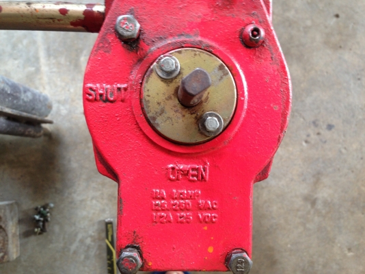 ขายประตูน้ำ ผีเสื้อ ขนาด 6 นิ้ว สภาพดี พร้อมใช้งาน