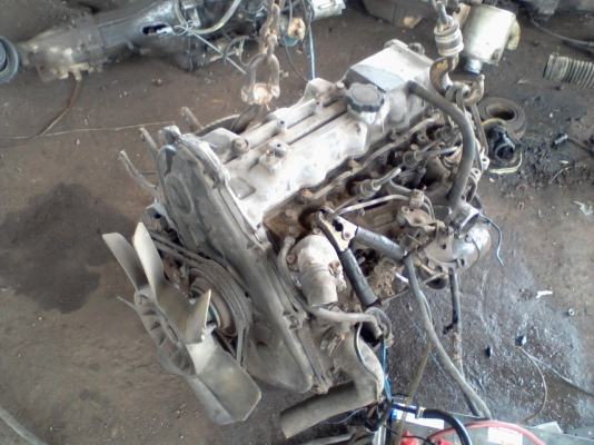 เครื่อง Toyota 2L ไม่มีเกียร์ 19500 มี VDO