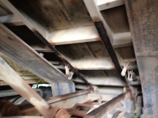 รถฮีโน่ 10 ล้อดั้ม  320 แรงม้า ปี 46 ( มีขาย 2 คัน )  สนใจติดต่อ 081 - 6079515