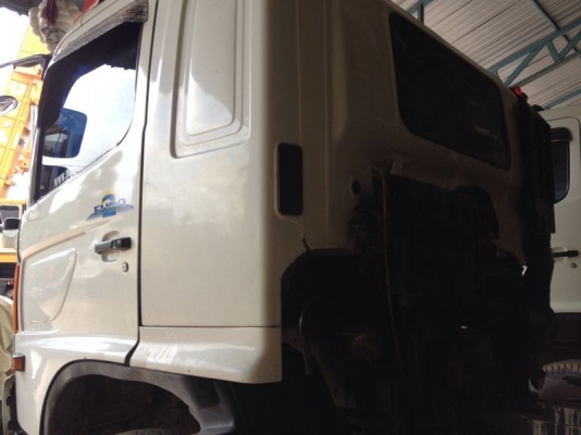 รถฮีโน่ 10 ล้อดั้ม  320 แรงม้า ปี 46 ( มีขาย 2 คัน )  สนใจติดต่อ 081 - 6079515