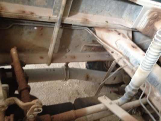 รถฮีโน่ 10 ล้อดั้ม  320 แรงม้า ปี 46 ( มีขาย 2 คัน )  สนใจติดต่อ 081 - 6079515