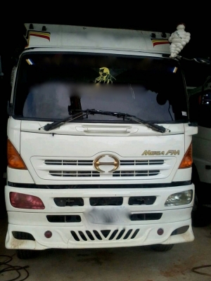 รถฮีโน่ 10 ล้อดั้ม  320 แรงม้า ปี 46 ( มีขาย 2 คัน )  สนใจติดต่อ 081 - 6079515