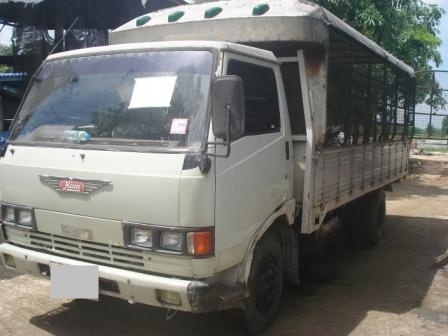 ขาย 6 ล้อ HINO FB113 เครื่อง 117 แรงม้า กระบะคาร์โก้ ยาว 5.10 ม.