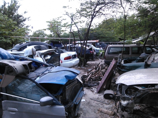 ขายอะไหล่รถกระบะโตโยต้าและอีซซู  รถเก๋ง มือสอง