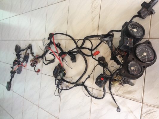 ขาย อะไหล่ vfr 400 nc24 nc 30 หลายรายการ