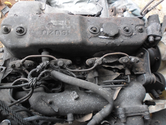 ขายเครื่องอีสุสุ 110 4BB1 เครื่องเสีย //   19  ต ค 56  จัดส่งให้คะ