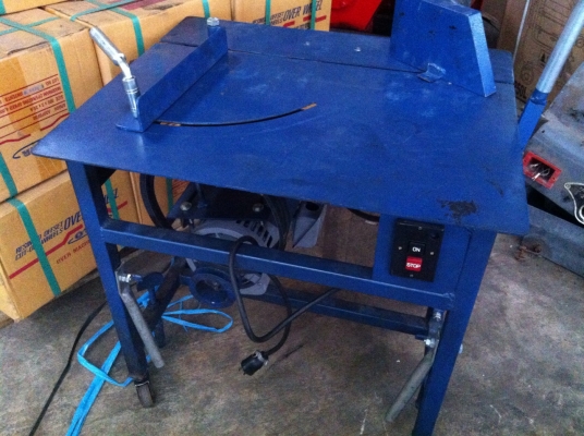 ขายแท่นตัดอลูมิเนียม 10 นิ้ว ตัวโต๊ะอย่างเดียว ไม่มีมอเตอร์ ไม่มีใบตัด