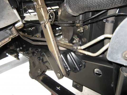 ขาย  6 ล้อ ฮ๊โน่  เมก้า 175 แรง ยาว6.50  ปี 2008 สภาพสวยเดิมเครื่องดี พร้อมใช้งาน ชมก่อนได้ครับ สนใจติดต่อ 081-9425443