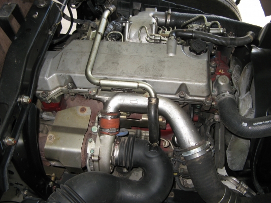 ขาย  6 ล้อ ฮ๊โน่  เมก้า 175 แรง ยาว6.50  ปี 2008 สภาพสวยเดิมเครื่องดี พร้อมใช้งาน ชมก่อนได้ครับ สนใจติดต่อ 081-9425443