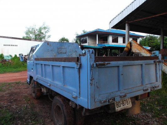 ขายด่วนรถ6ล้อครั้มเครือง110แรงม้าครั้มยาว2เมตร90เชน