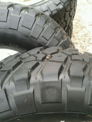 พี่ชายฝากขายยาง MUD BF KM2 315/75R16 พร้อมล้อลาย Bradley พี่ชายฝากขายยาง MUD BF KM2 315/75R16 พร้อมล้อลาย Bradley