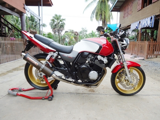 cb 400  v  tec  อินวอย +สรรพสามิต ท่อเลส สภาพดีพร้อมใช้