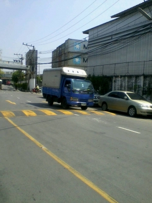 ขายด่วน 4 ล้อกลางตู้ทึบ