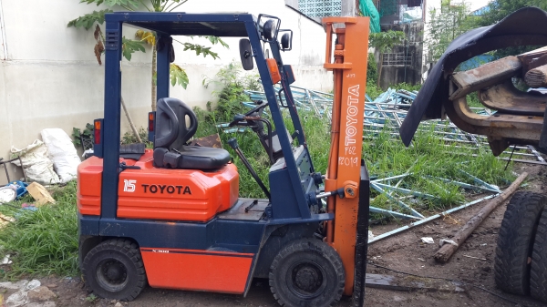 รถฟอร์คลิฟต์ 1.5ตัน TOYOTA เก่านอกไม่เคยใช้ในไทย 120000