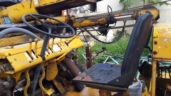 รถทุบปูนเก่านอกไม่เคยใช้ในไทยใช้งานได้ปกติ 350000