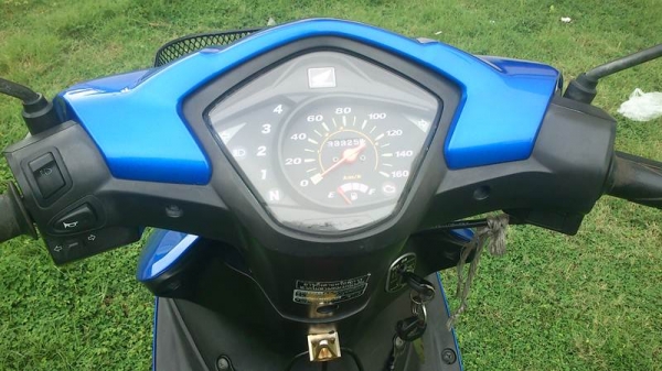 HONDA WAVE 110 i เดิมๆ สีสวย พร้อมใช้งาน