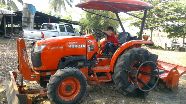 ขาย คูโบต้า 3608 สภาพดีพร้อมใช้ รถใช้งานน้อย  ครับ