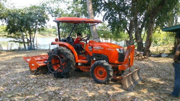 ขาย คูโบต้า 3608 สภาพดีพร้อมใช้ รถใช้งานน้อย  ครับ