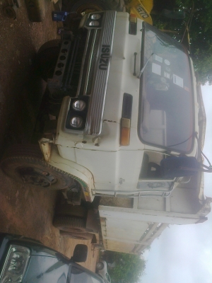 ขายสิบล้อเพลาเดียวดั้ม