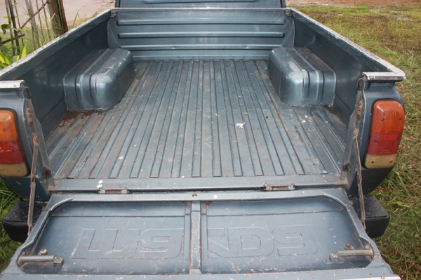 มาสด้า1300   5  เกียร์   44000  บาทครับ