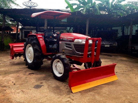 ขายด่วน !! รถไถยันม่า EF453T 9เกียร์เดินหน้า 9 เกียร์ถอยหลัง พร้อมโลตาลี่ และ ผานดันหน้า สภาพสวยเดิมๆ ราคาเป็นกันเอง