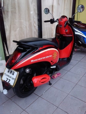ขาย Scoopy-i ลายแมนยู (ล้อแม็กซ์) สวยๆตจวส่งได้ครับ