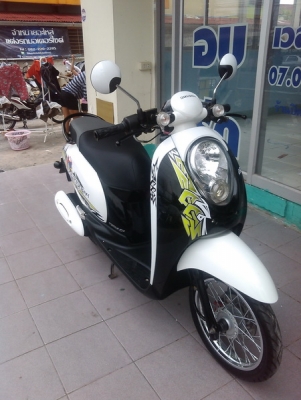 ขาย Scoopy-i ลายแอคทีฟบอย สวยๆ ราคาถูกๆครับ