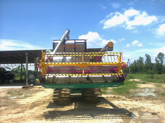 ขายรถเกี่ยวข้าวไทยเจริญ คับ