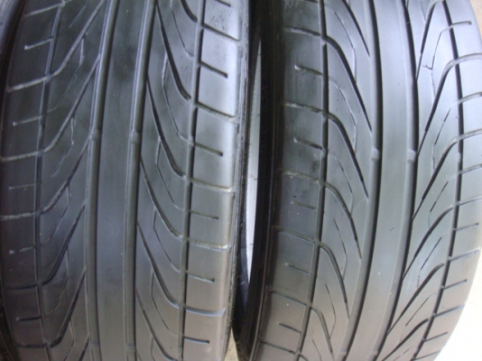 Dunlop Direzza  215/45/17  ปี 12