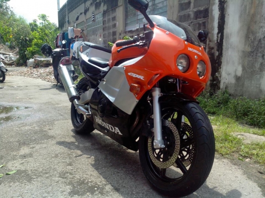 ขาย สี่สูบ ทะเบียนแท้  กทม (มีคริปคับ)