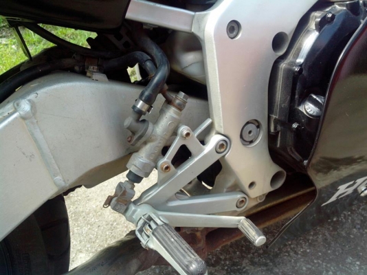 ขาย สี่สูบ ทะเบียนแท้  กทม (มีคริปคับ)