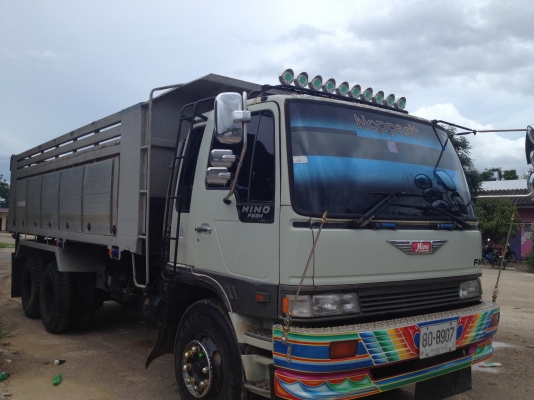 ขายHINO3H เครื่องเดิม เกียร์เดิม รถสภาพสวยเดิม แอร์เย็น เครื่องดี ขับดีมาก ขายHINO3H เครื่องเดิม เกียร์เดิม รถสภาพสวยเดิม แอร์เย็น เครื่องดี ขับดีมาก