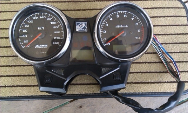 ขายไมล์ CB1300 ปี 2004 พร้อมกรอปใหม่k speed เก่าแท้ยุ่น ให้ไปหมดเลย ใช้ได้ปกติ ไฟติดครบขายตามสภาพนะครับ