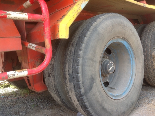 ลูกพ่วงดั้ม 6เมตร อู่สหกิจ สามคานยัด ขาย 430000- ยางสวย สภาพพร้อมใช้ ราคาต่อรองได้ติดต่อคุณไก่0861237456