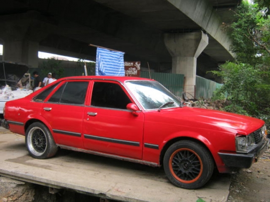 โตโยต้า เครื่อง3Tหัวฉีดติดแก๊สขับดี แนวคลาสสิคสีสวย แอร์เย็น 25000