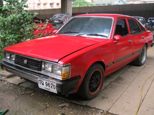 โตโยต้า เครื่อง3Tหัวฉีดติดแก๊สขับดี แนวคลาสสิคสีสวย แอร์เย็น 25000