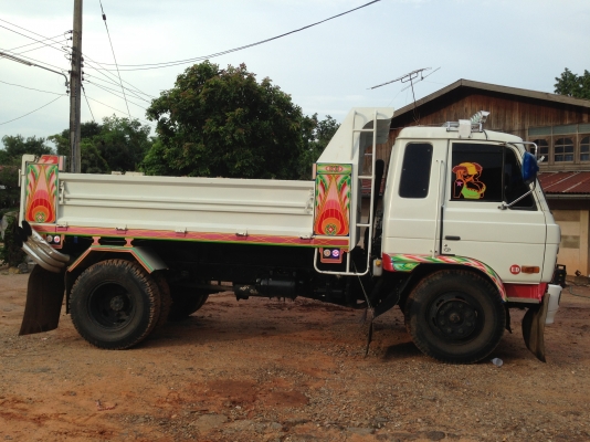 ขายรถดัมพ์ nissan รุ่น CLG87DHSB เลขเครื่อง FE6-048829B