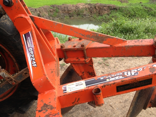 ขาย4508 DI สวย สีเดิมๆ พร้อมผาน 6*22 ตราช้าง ครับ ขาย4508 DI สวย สีเดิมๆ พร้อมผาน 6*22 ตราช้าง ครับ