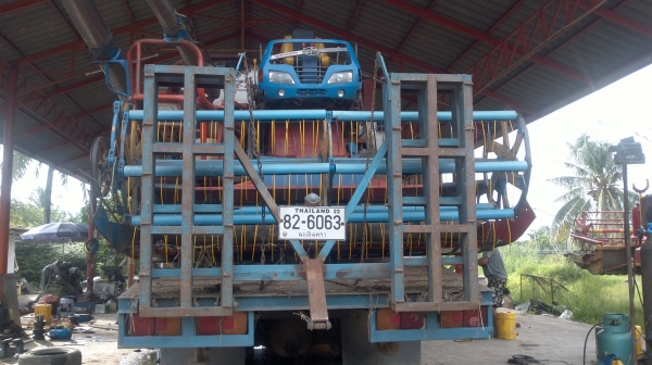 แพคคู่!! รถสิบล้อ HINO F17 (2 เพลา) +++ รถเกี่ยวข้าวศักพัฒนา KM49 อีซูซุ 235 เทอร์โบ