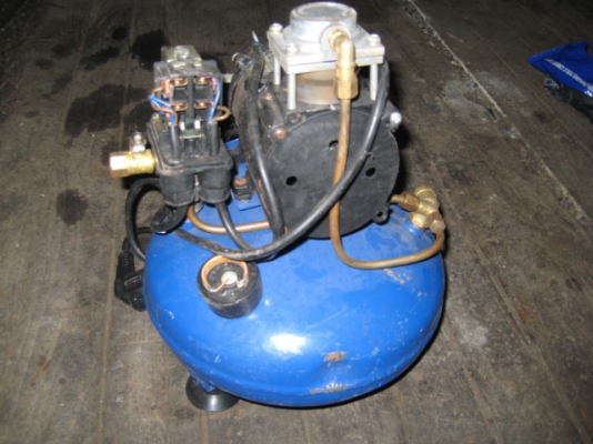 ขายถังลมไว้ดัดแปลงติดรถ2ใบ1,500