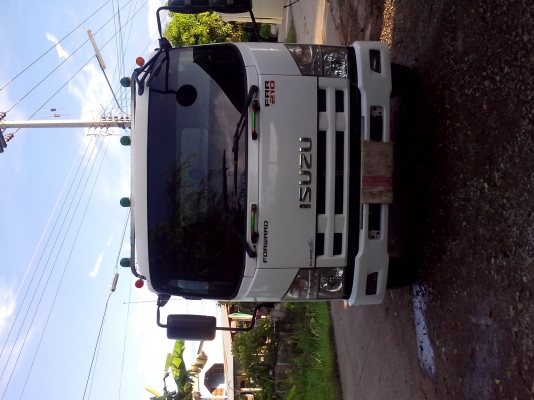 ขายรถดั้มอีซูซุ  210 แรง