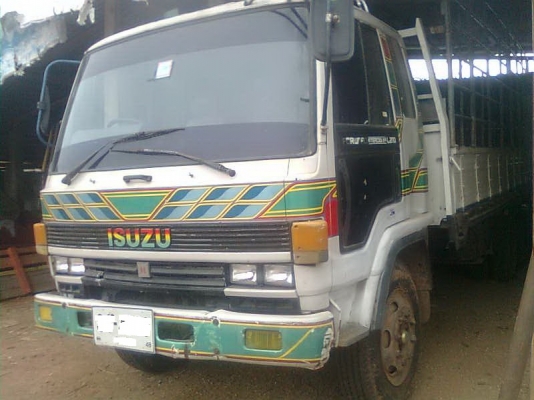 ขาย6ล้อ ISUZU 175แรงม้า FRR12J