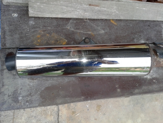 ขายท่อCBR150R  สภาพพอได้ คอ500 ปลาย500 0805798452