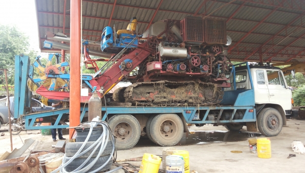 แพคคู่!! รถเกี่ยวข้าวศักพัฒนา KM49 อีซูซุ 235 เทอร์โบ+++ รถสิบล้อ HINO F17 (2 เพลา)