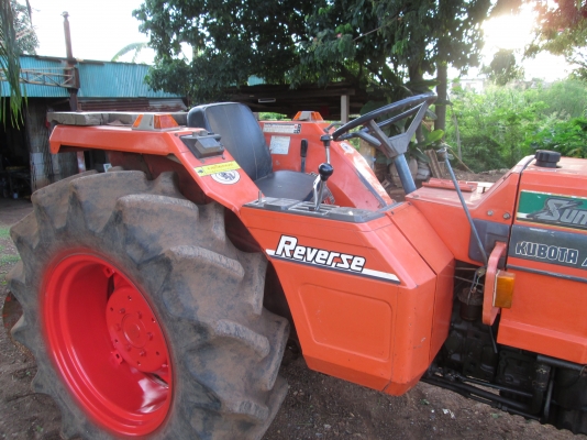 ขายรถไถคูโบต้าL1-R28 4WD 4สูบ พวงมาลัยพาวเวอร์ ถูกๆ!!!