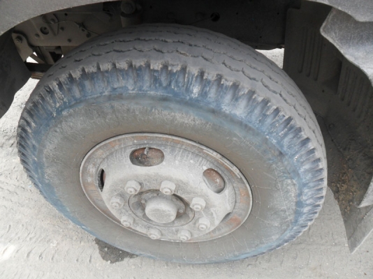 Hino Mega 260 แรง แก๊ส 6 ปี 47-48 ยางก็ดีทุกเส้น เครื่องก็ดี คัสซีก็สวยทั้งเส้นพร้อมใช้งานได้เลยครับ